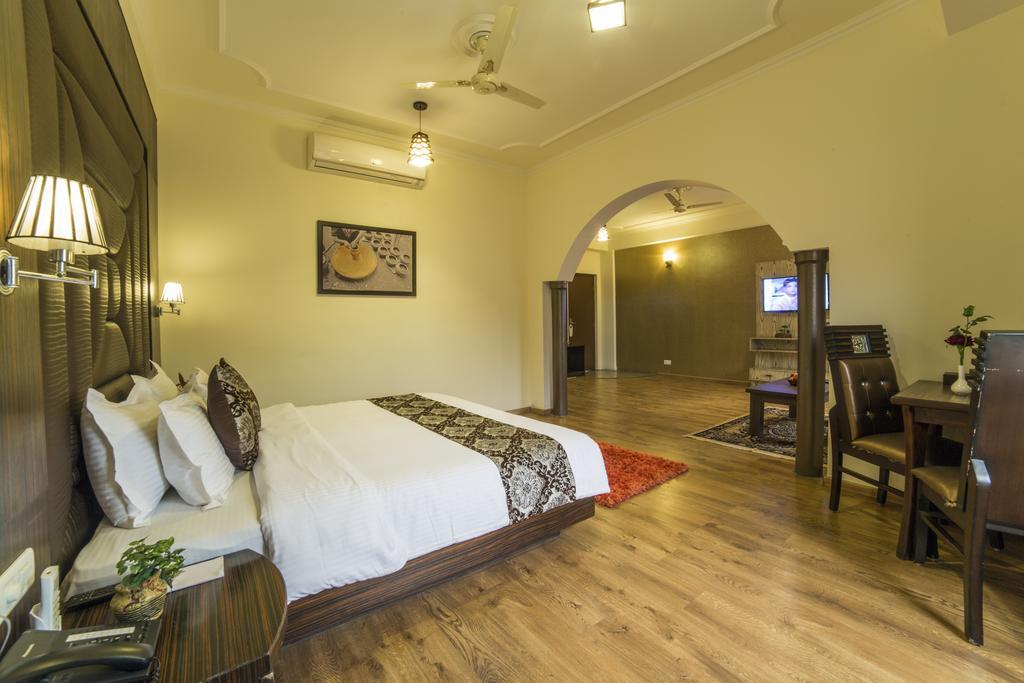 Palette - Solar Residency Hotel Srinagar  Ngoại thất bức ảnh